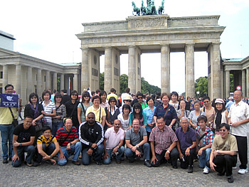 Grupo Dynasty, Singapura, en Berlín, 14/06/2011