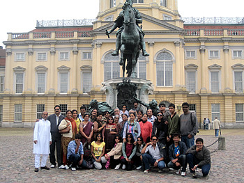 Grupo SAFIR, India, en Berlín, 05/07/2011 