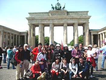 Grupo DYNASTY, Singapura, en Berlin, 10/05/09