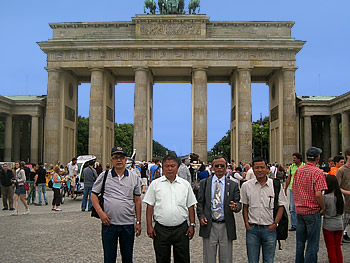 Grupo Lion's Club India, em Berlim, 10/07/2013