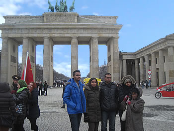 Grupo Nanda, India, en Berlín, 22/03/2013